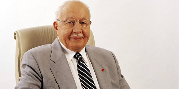 Açıköğretim kitabında Erbakan düşmanlığı