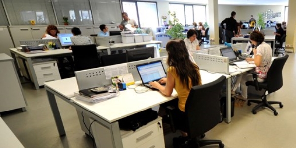 İşte saatlerce oturmak sigara kadar riskli