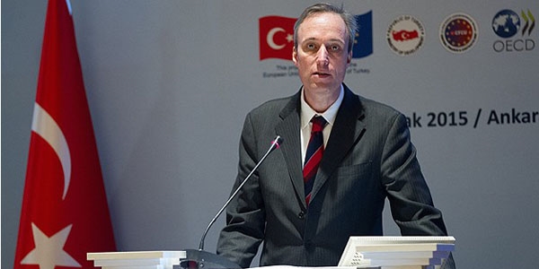 Türkiye'de son 10 yılda yoksul nüfus azaldı