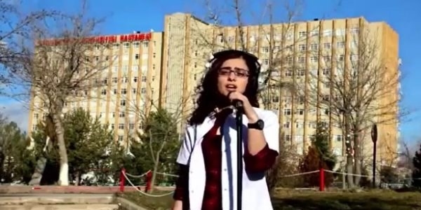 Doktorlardan sağlıkta şiddete karşı sazlı sözlü klip / Video