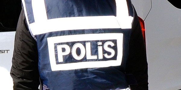 Diyarbakır'da 2 polise uyuşturucu'dan tutuklama