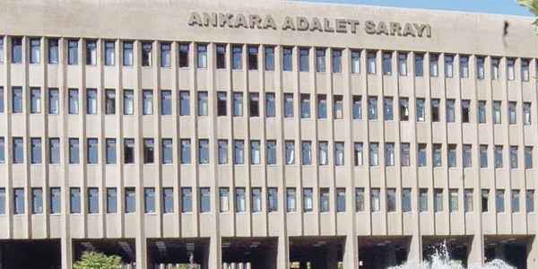 Paralel yapı operasyonu'nda bir polise tutuklandı