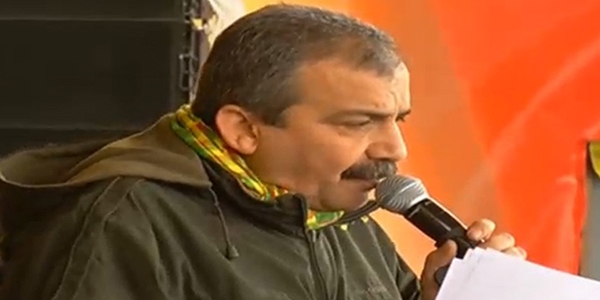 Diyarbakır'da, Öcalan'ın nevruz mektubu okundu