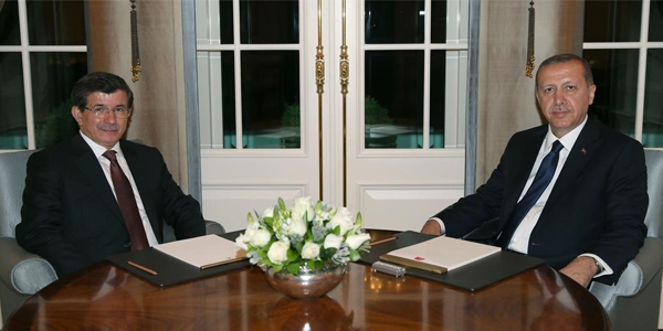 Cumhurbaşkanı Erdoğan ve Davutoğlu İstanbul'da görüştü