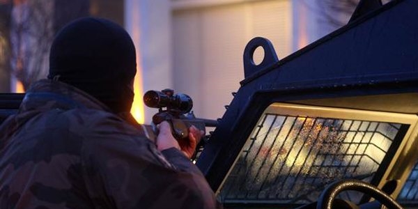 Van'da bir kamu bankasında 9 saatlik rehine krizi