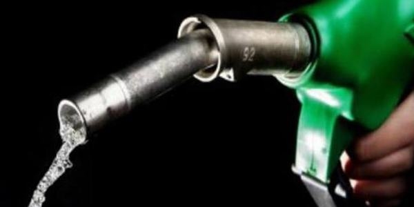 Benzine 6 kuruş zam geldi