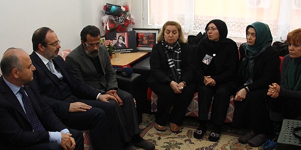 Mehmet Grmez, zgecan'n ailesini ziyaret etti