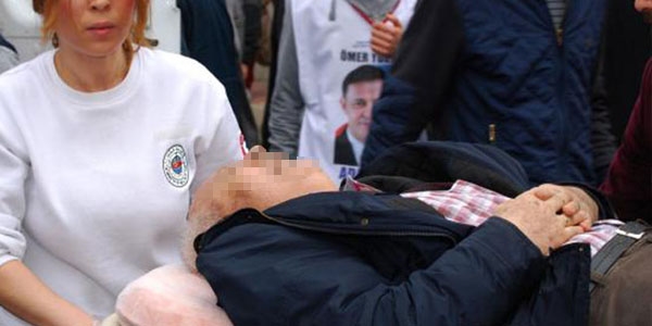 Ön seçim sandığında kalp krizi geçirdi, hastanede öldü