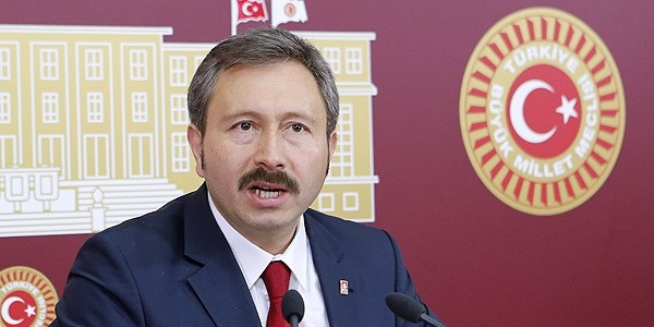 İdris Bal partisinden istifa etti