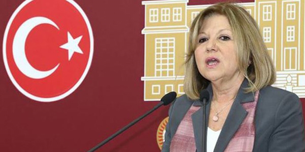 Nur Serter adaylıktan çekildi