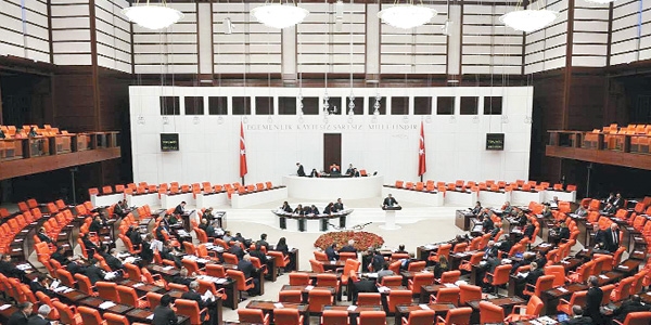 İş dünyası siyasete yelken açtı