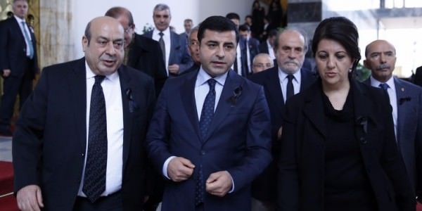 HDP 5 dakika kala tarihi hatadan dönmüş!