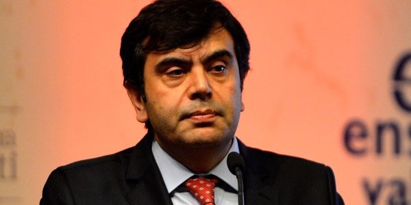 Müsteşar Tekin, Başkanlık sistemini yazdı