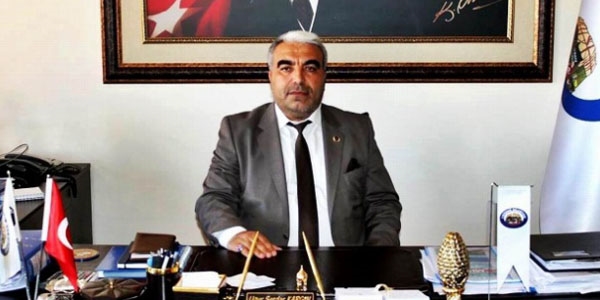 MHP'li Belediye Başkanı partisinden istifa etti