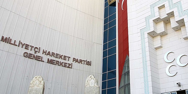 MHP Kahramanmaraş adayı adaylıktan çekildi