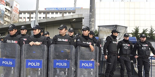 Operasyonda şu ana kadar 22 kişi gözaltına alındı