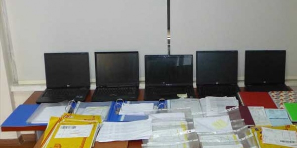 Dolandırmak için 'çağrı merkezi' kurmuşlar!