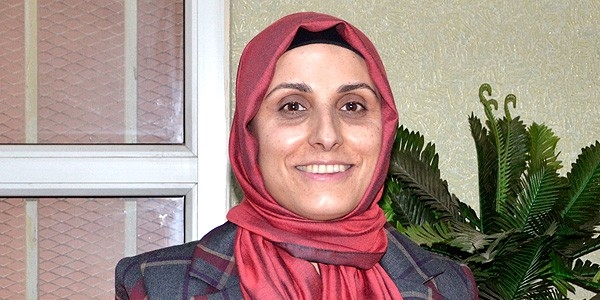 Üniversite kapısından giremedi Meclis kapısını zorluyor