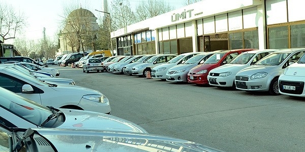 'İkinci el'de talep çok 'temiz araba' yok