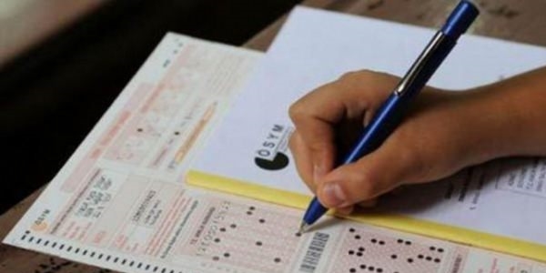Şaibeli 2010 KPSS kitapçıkları çivili dolaptan çıktı