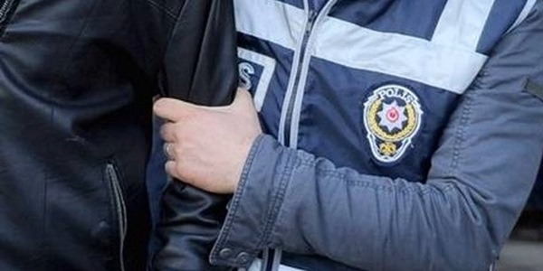 İstihbarat müdürüne 32 kez meslekten ihraç