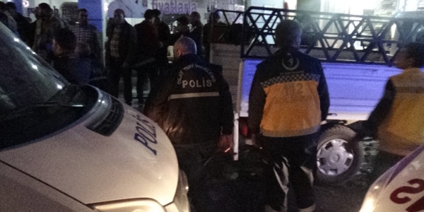 Polis, retmen arkadan ldrp intihar etti