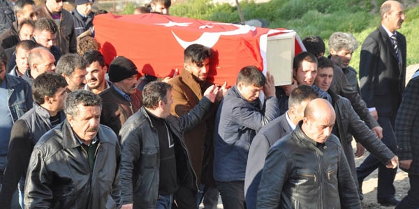 İntihar eden uzman çavuş son yolculuğuna uğurlandı