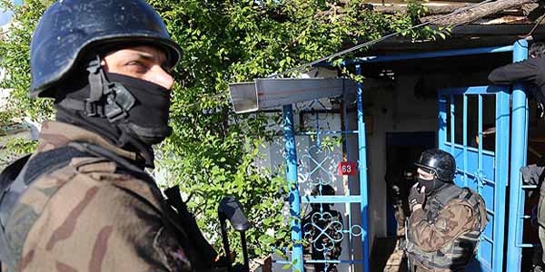 3 İl'de uyuşturucu operasyonu: 37 gözaltı