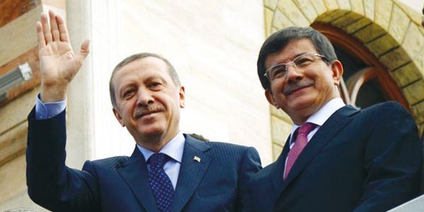 Erdoğan ve Davutoğlu'ndan 23 Nisan mesajı