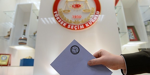 4 parti 25 milletvekili adayını değiştirdi