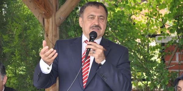 Eroğlu: İzmir'e hizmet etmek benim için ibadettir