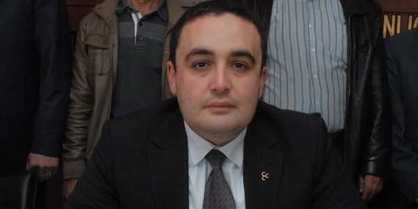 MHP'li belediye başkanı AK Parti'ye geçti