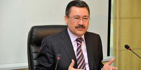Gökçek, Demirtaş'ı mahkemeye veriyor