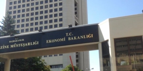 Hazine 3 ihalede 5,36 milyar lira borçlandı