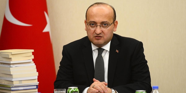 Akdoğan: Paralel yapı insanların dinini esir almıştır
