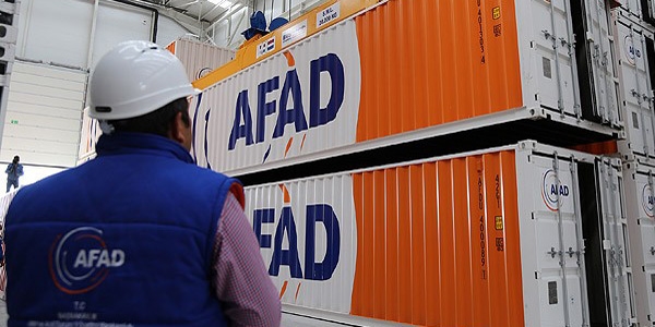 AFAD Nepal'e 16 ton yardım malzemesi gönderecek