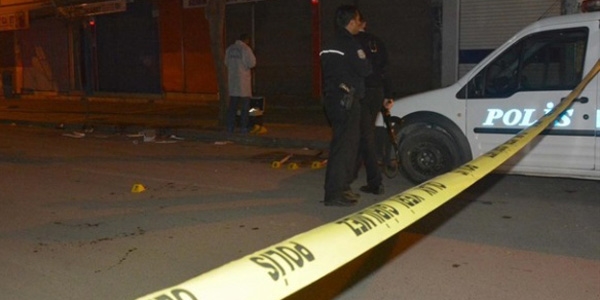 Adana'da bıçaklı kavga: 10 yaralı