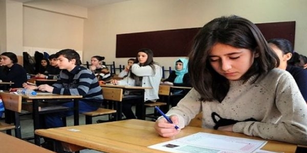 MEB: TEOG sorun yaşanmadan tamamlandı
