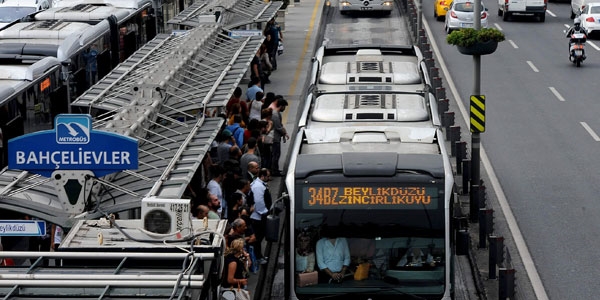 1 Mayıs nedeniyle bazı vapur ve metrobüs seferleri iptal