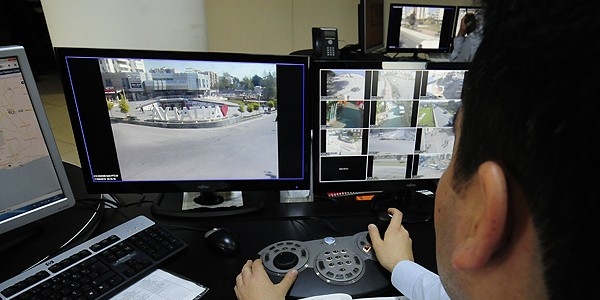 Polisin suçluların ensesindeki gözü: MOBESE
