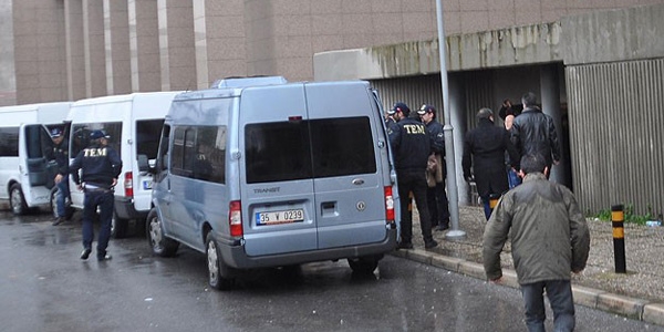 'Paralel yapı' operasyonu: 6'sı polis 7 gözaltı