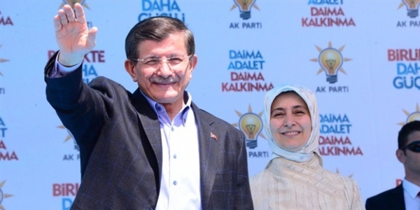 Davutoğlu'nun ses kısıklığına Osmanlı formülü