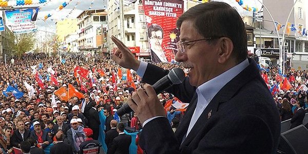 'Gençlerimizi dağda değil üniversitelerde görmek istiyoruz'