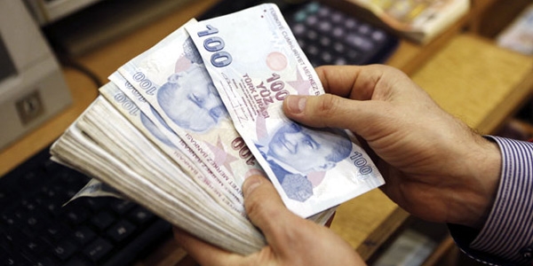 'Bizden nce her 100 lirann 86 liras faize gidiyordu'