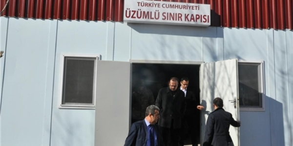 Üzümlü Sınır Kapısı pasaportlu geçişe açıldı