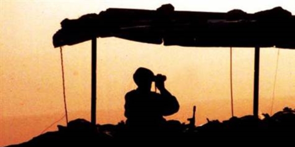 Kocaeli'de nöbet tutan askerlere ateş açıldı!