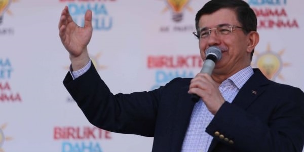 Davutoğlu'ndan Bitlis'e havalimanı müjdesi