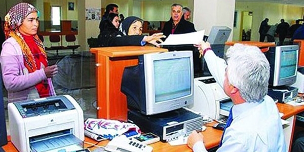 Memur, emekli olduğunda her ay %4 vergi iadesi alır