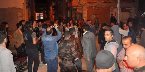 Çanakkale'de karşıt görüşlü iki grup arasında kavga çıktı: 3 yaralı