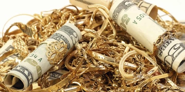 Dolar düşüyor, altın yükseliyor